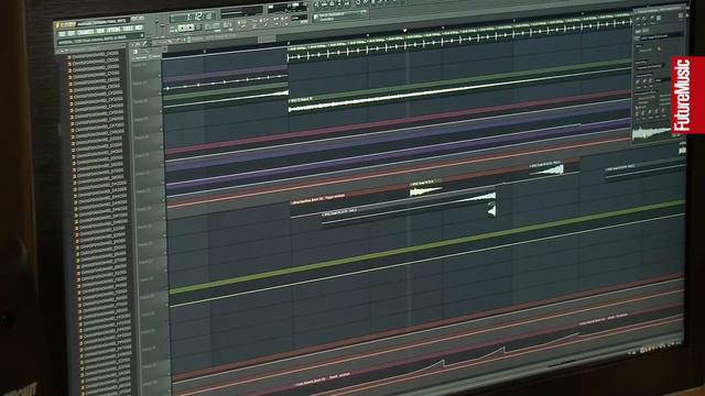 Martin Garrix In The Studio With Future Music смотреть онлайн
