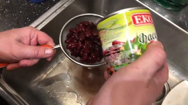 Салат с фасолью и колбасой (быстро,просто,вкусно) эпизод №450 смотреть онлайн