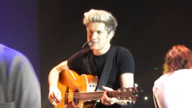 HD One Direction - Don't Forget Where You Belong SSE Arena Belfast 23/10/15 смотреть онлайн