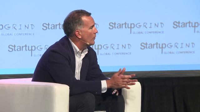Bringing Startup Innovation to Enterprise - Reggie Bradford смотреть онлайн