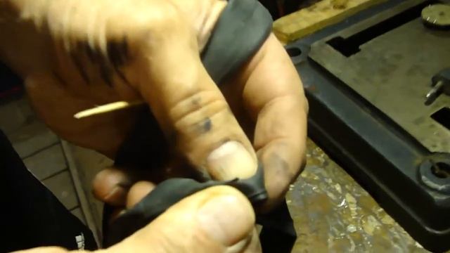 Как найти прокол и заклеить камеру велосипеда Старт Шоссе. How to find the puncture. смотреть онлайн