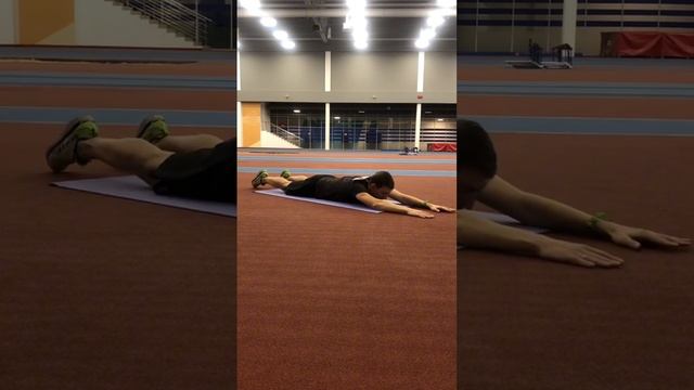 Упражнение № 29 - Супермен (руки/ноги) смотреть онлайн