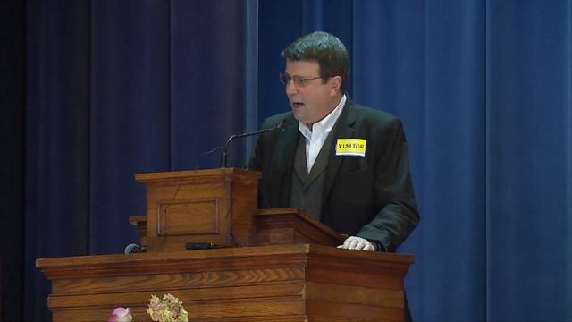 ExCEL Award Winner -- Tim Holman, duPont Manual High School смотреть онлайн