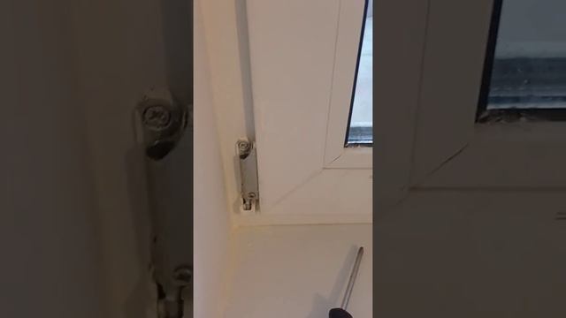 Регулировка окон ПВХ своими руками, достаточно отвертки и шестигранника смотреть онлайн