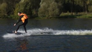 Sup-board с ВОДОМЁТОМ. Электрический Сап борд. Первые тестируем Джетборд в России!