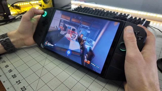 The Massive Handheld Gaming PC You Didn’t Know you Needed смотреть онлайн