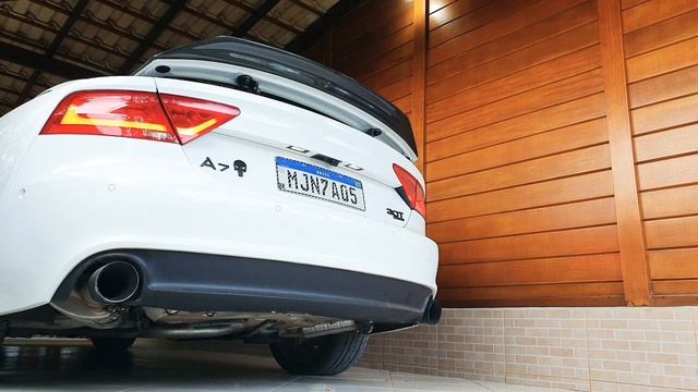 Audi A7 Straight Pipe Cold Start. смотреть онлайн