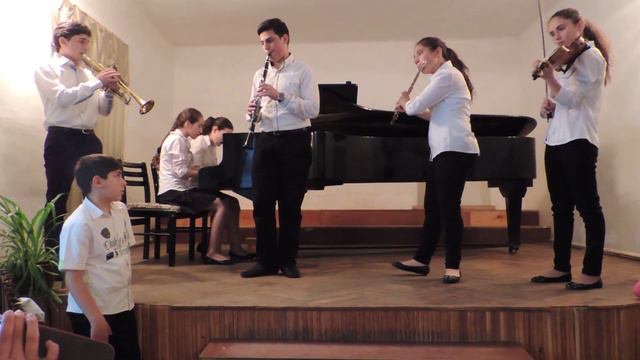 A.Spendiaryani anvan EMD-i dproci ansambl Aram Xachatryan Eginayi pary смотреть онлайн