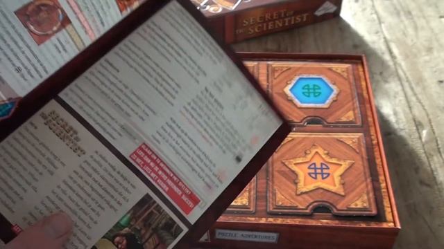 Escape Room The Game: Puzzle Adventures - Secret of the Scientist unboxing - Modern Myths смотреть онлайн