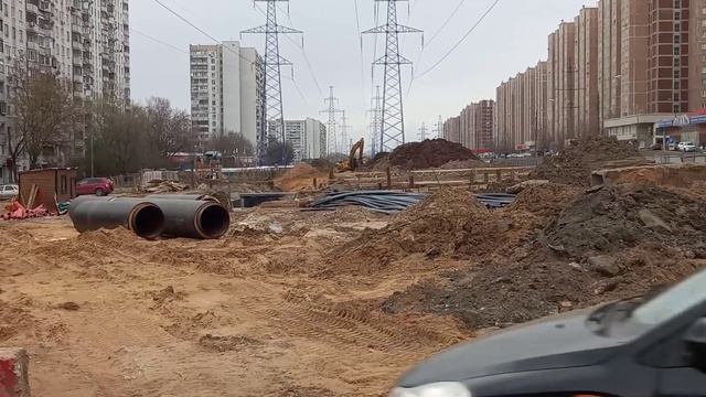 Кантемировская улица. Прокладывают кабель. Картинки строительства.Юго-Восточная хорда.Южная Рокада. смотреть онлайн