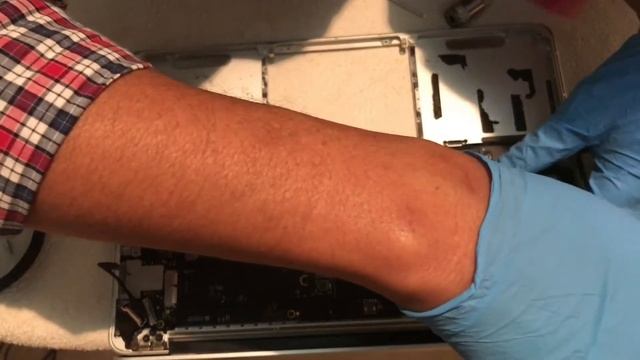 CAMBIAR TECLADO TRACKPAD, MACBOOK PRO, RETINA 13IN, A1502, Parte 3