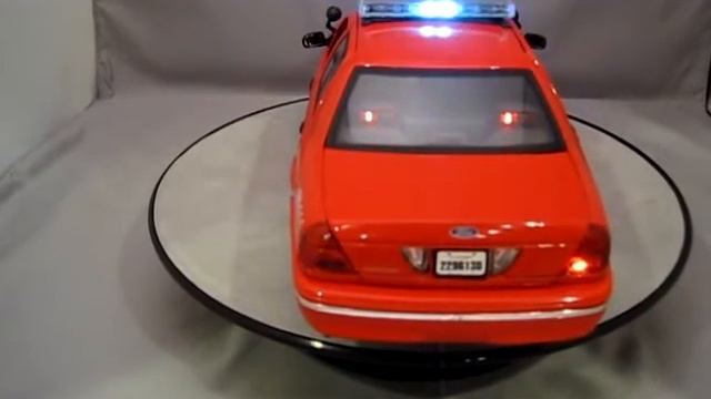 1/18 SCALE FIRE CHIEF CROWN VIC смотреть онлайн