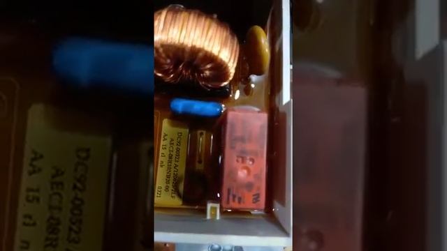 стиральная машина Самсунг набирает воду и не крутит двигатель/ видео от подписчика