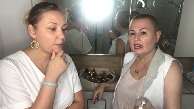 С подругой в ванной! Роза, переводчик, блогер смотреть онлайн