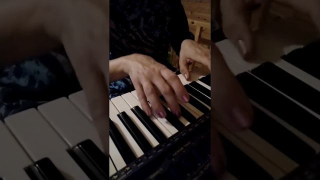 Упражнение 8. Заросла малина, не достать. Дистанционные уроки по вокалу и сольфеджио смотреть онлайн