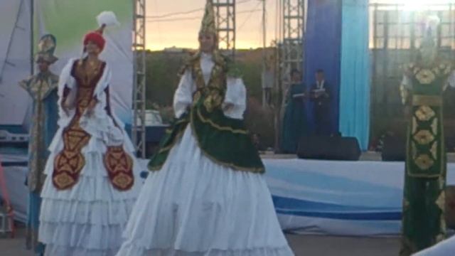 Камажай- Танец на ходулях. Балхаш смотреть онлайн