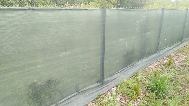 Затеняющая сетка на забор. Как защититься от зарослей с соседнего заброшенного участка?! смотреть онлайн