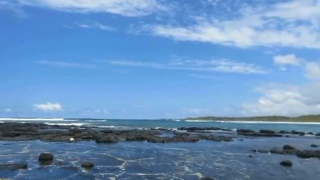 Маврикий: каменистый пляж на острове Двух Кокосов смотреть онлайн