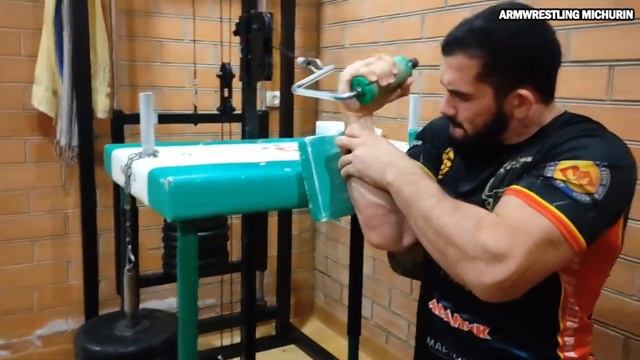 ADAM BARKINHOEV | 26 YEARS OLD | TRAINING + FIGHTS | MOTIVATION ARMWRESTLING смотреть онлайн