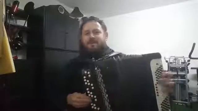 Немец поет казахские песни,И у него хорошо получается!!! смотреть онлайн