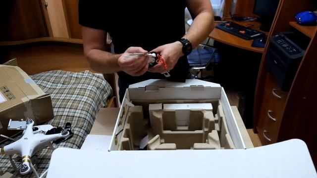 DJI Phantom 3 SE распаковка, обзор, первый полет смотреть онлайн