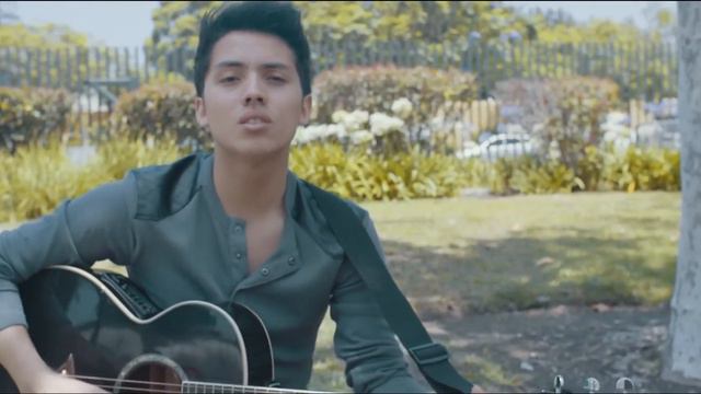 Omar Morales ft Luis Cordova - "La Actriz Mas Bonita" смотреть онлайн