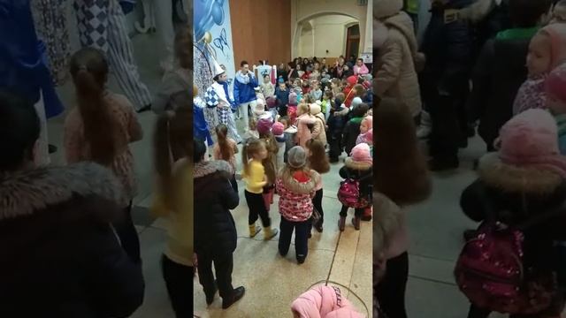 Посещение на весенних каникулах театра "Мадригал" постановка "Сказка о потерянных игрушках" смотреть онлайн