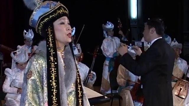 Данара Шалханова Концертное исполнение Сарин сарул смотреть онлайн