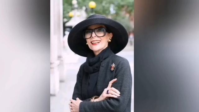 КАК УХАЖИВАТЬ ЗА КОЖЕЙ В ЗРЕЛОМ ВОЗРАСТЕ. АНТИВОЗРАСТНАЯ МАСКА ДЛЯ ЛИЦА смотреть онлайн