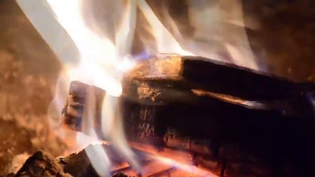 Расслабляющее видео горящего камина Full HD | Full HD Relaxing Fireplace Video смотреть онлайн