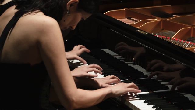 Saint-Saëns - Danse macabre piano four-hands /Piano duo Ponmari смотреть онлайн