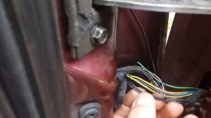 Mercedes vito w638 Щелкает блок комфорта, сгорели актуаторы.