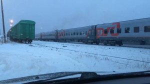 Поезд 309 Воркута-Новороссийск прибывает на станцию Пинюг