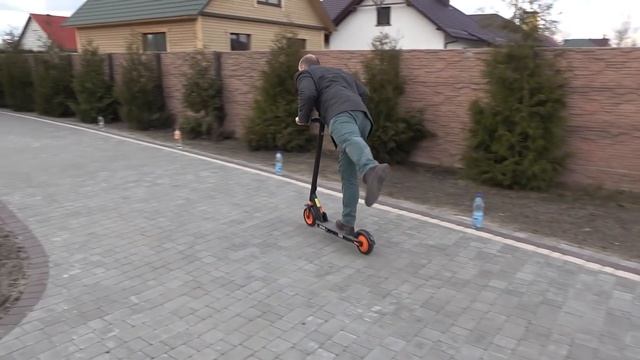 ЭКСТРЕМАЛЬНЫЕ СОРЕВНОВАНИЯ на Электросамокате. Кто быстрее? CRAZY SHOW