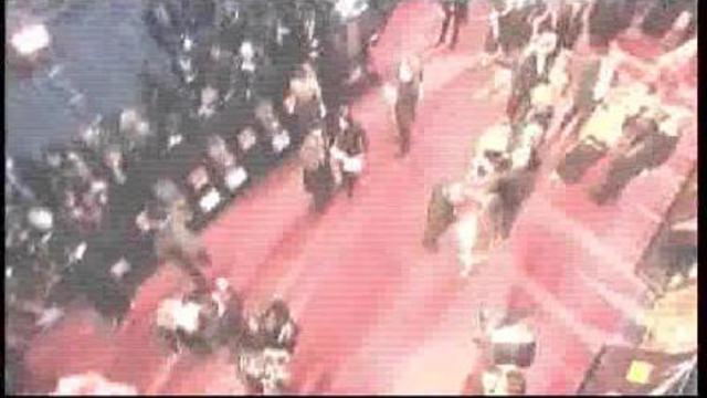 "Как потерять друзей и заставить всех тебя ненавидеть" - Русский трейлер смотреть онлайн