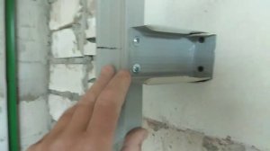 Как прикрепить профиль к стене,если длины подвесов не хватает