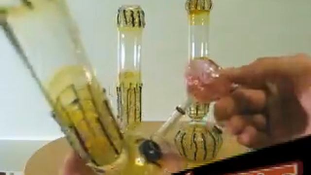 Glass Bong - The Web смотреть онлайн