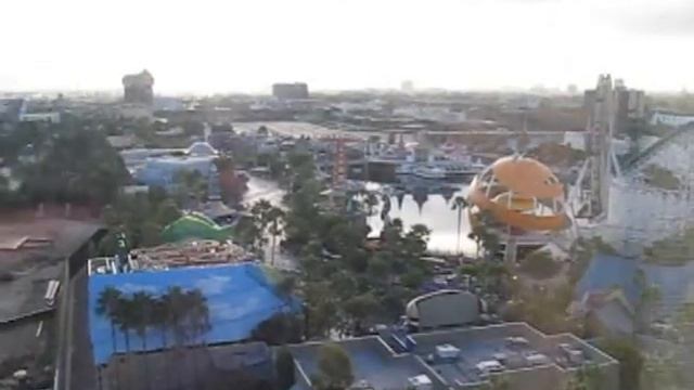 Koh & David's Disneyland Vaca 2007 (chp. 1 intro.) смотреть онлайн