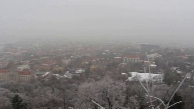 Панорама города с горы Геллерт. Вид на центральный рынок