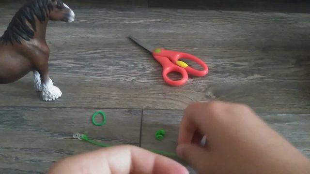 Как заделать уздечку для лошади!!! смотреть онлайн