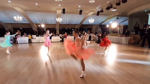 VIVAT DANCE CUP 23.11.2019 "Д" класс соло LA джайв смотреть онлайн