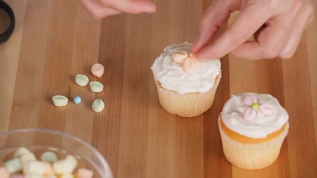 Cupcake Decorating - How to Decorate Kids Party Cupcakes смотреть онлайн