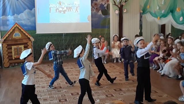 Бескозырка белая. Танец матросов, детский сад 89. смотреть онлайн