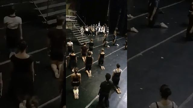 Днеропетровский академический Театр оперы и балета смотреть онлайн