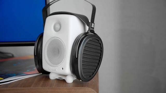 The NEW -STEALTHY- Arya Headphones! смотреть онлайн