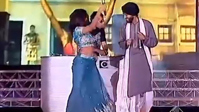 Panjabi MC - Jogi Festivalbar 2003 (Lignano Sabbiadoro, Italy) смотреть онлайн