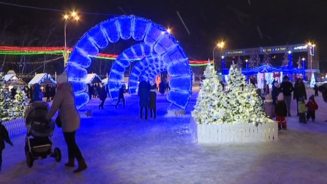 В Гомеле открыли резиденцию Деда Мороза смотреть онлайн