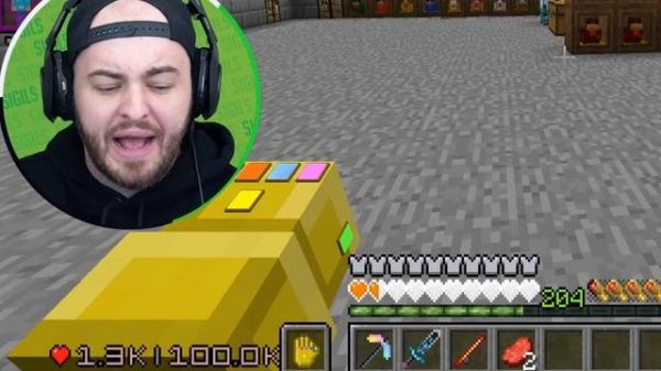 MAKING a LOST INFINITY WEAPON in Insane Craft