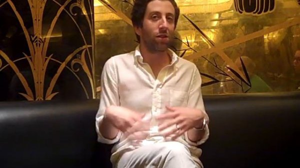Simon Helberg round table interview for 'Florence Foster Jenkins'