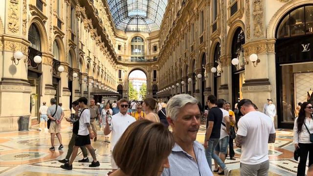 Milan Italy Walking Tour 2023 - Part 2 | 4K Ultra HD 60 fps | Italy Travel Vlog смотреть онлайн